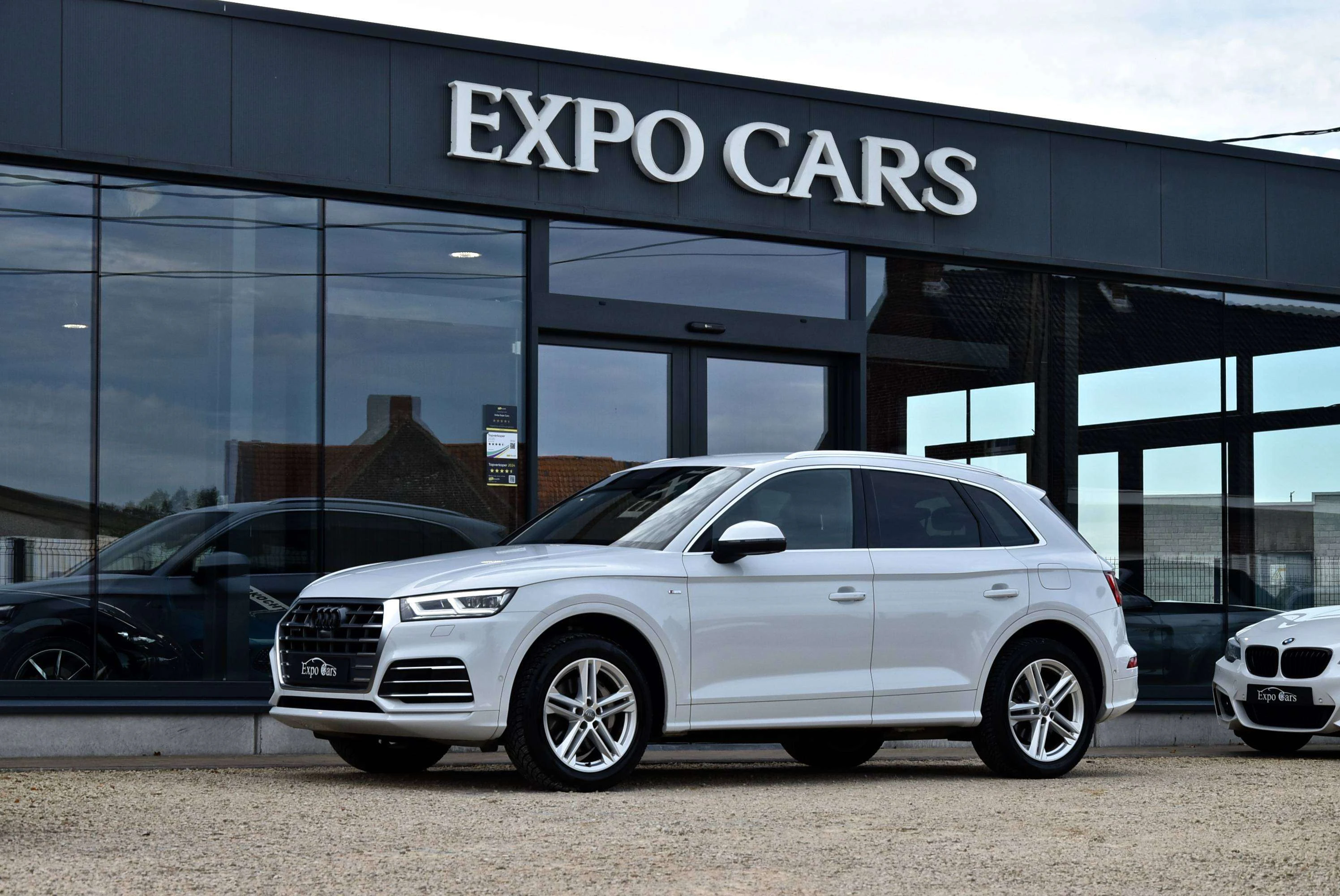Audi Q5 PHEV 50 TFSi e Quattro S-Line at Expo Cars