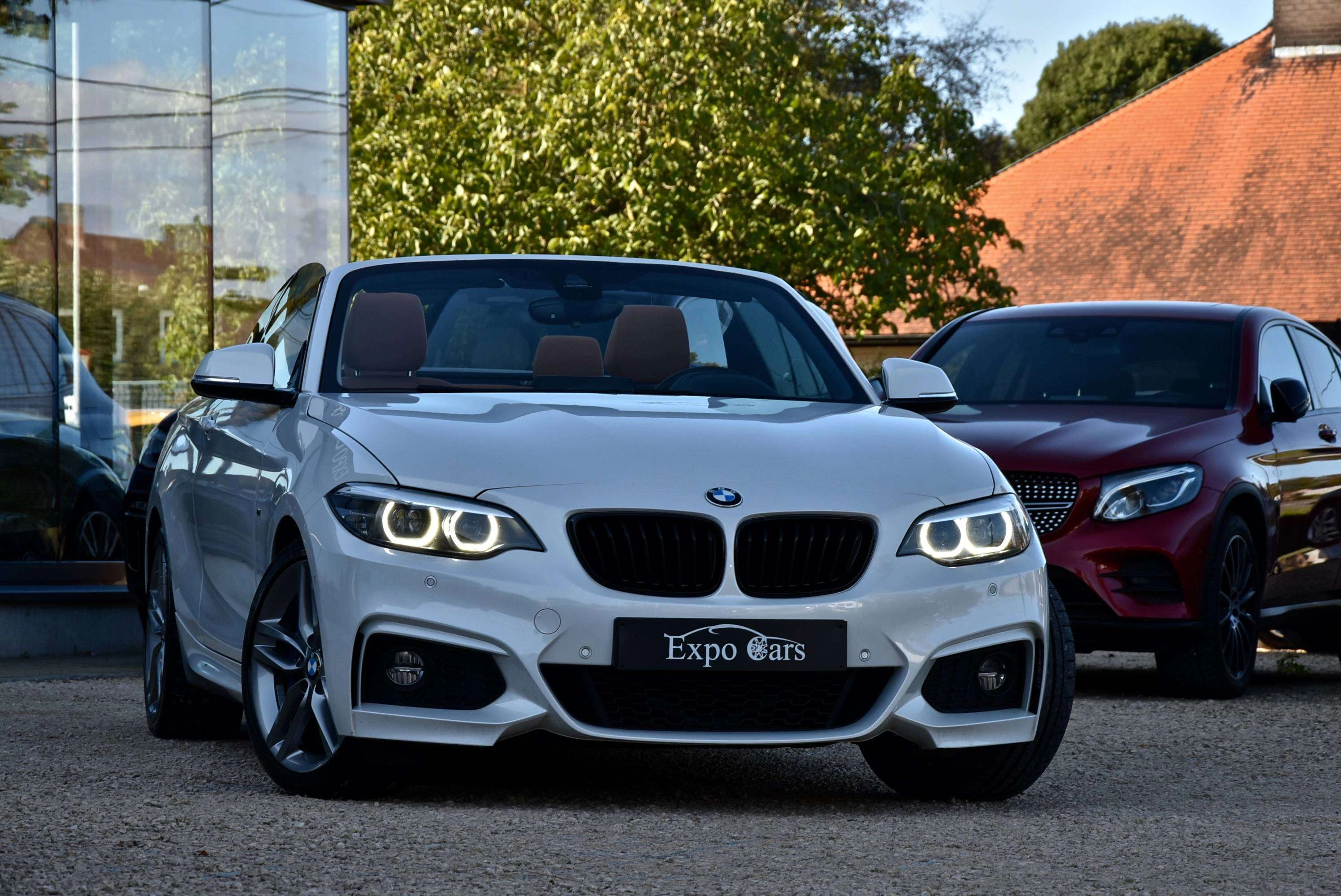 BMW Cabrio 230iAS*M SPORT PAKKET*CAMERA*MEMORY*HARMAN-KARDON*1°HAND*CARPASS*LEDER*XENON* bij Expo Cars