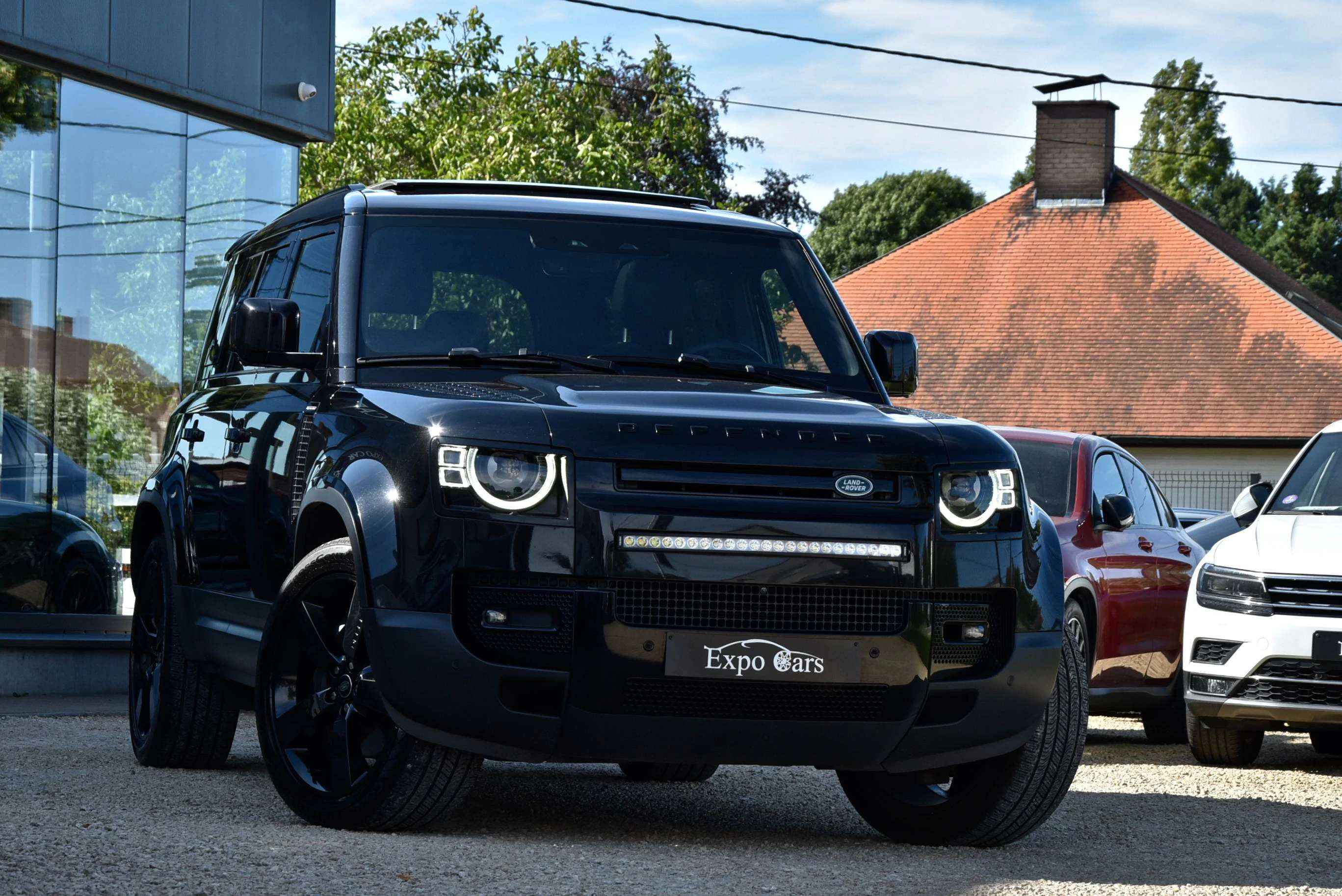 Land Rover Defender 110 3.0 D MHEV D300 X-Dynamic HSE*TOIT PANO*CAMERA*MEMORY*MERIDIAN*CARPLAY*AD CRUISE*FULL* chez Expo Cars