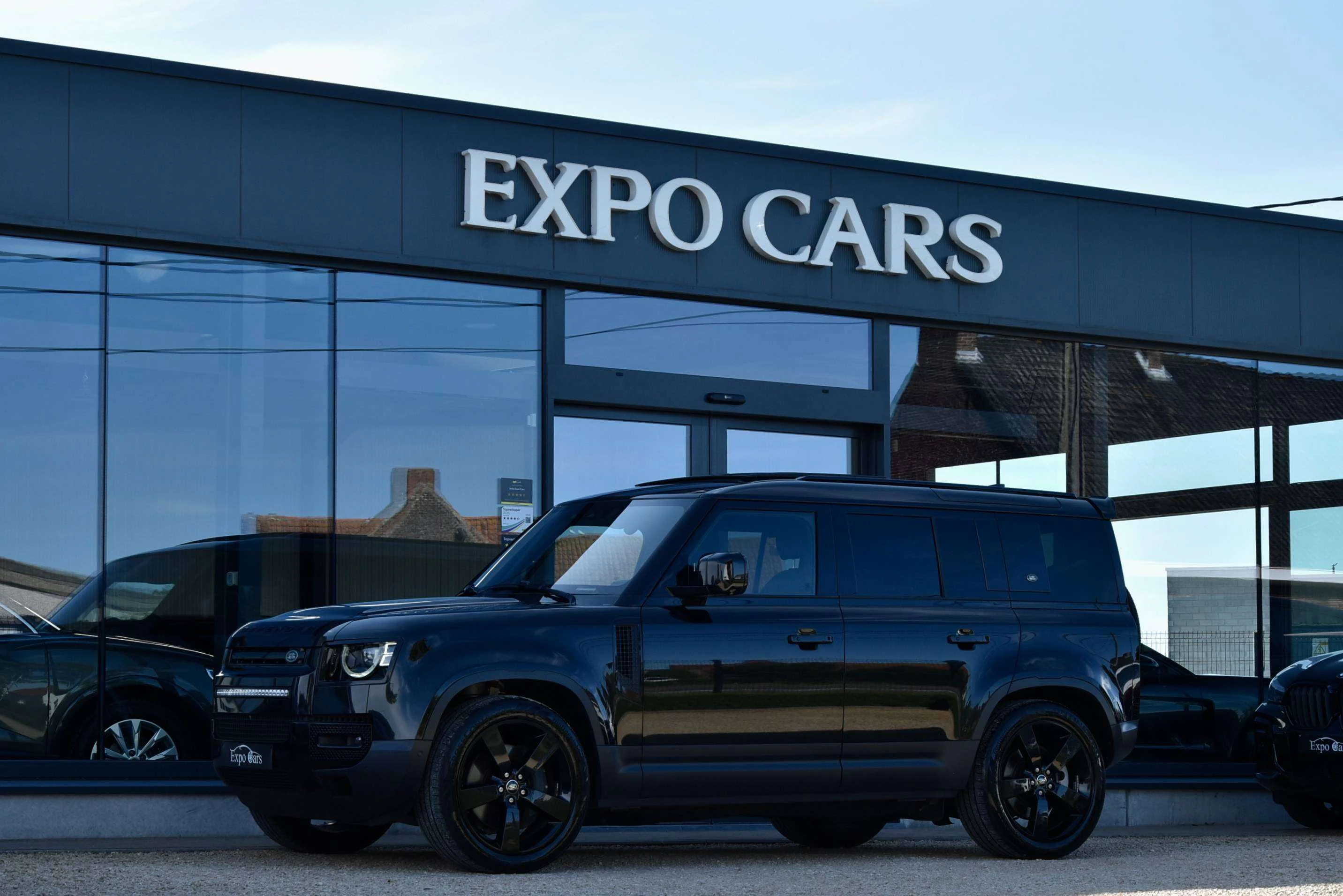 Land Rover Defender 110 3.0 D MHEV D300 X-Dynamic HSE*TOIT PANO*CAMERA*MEMORY*MERIDIAN*CARPLAY*AD CRUISE*FULL* chez Expo Cars