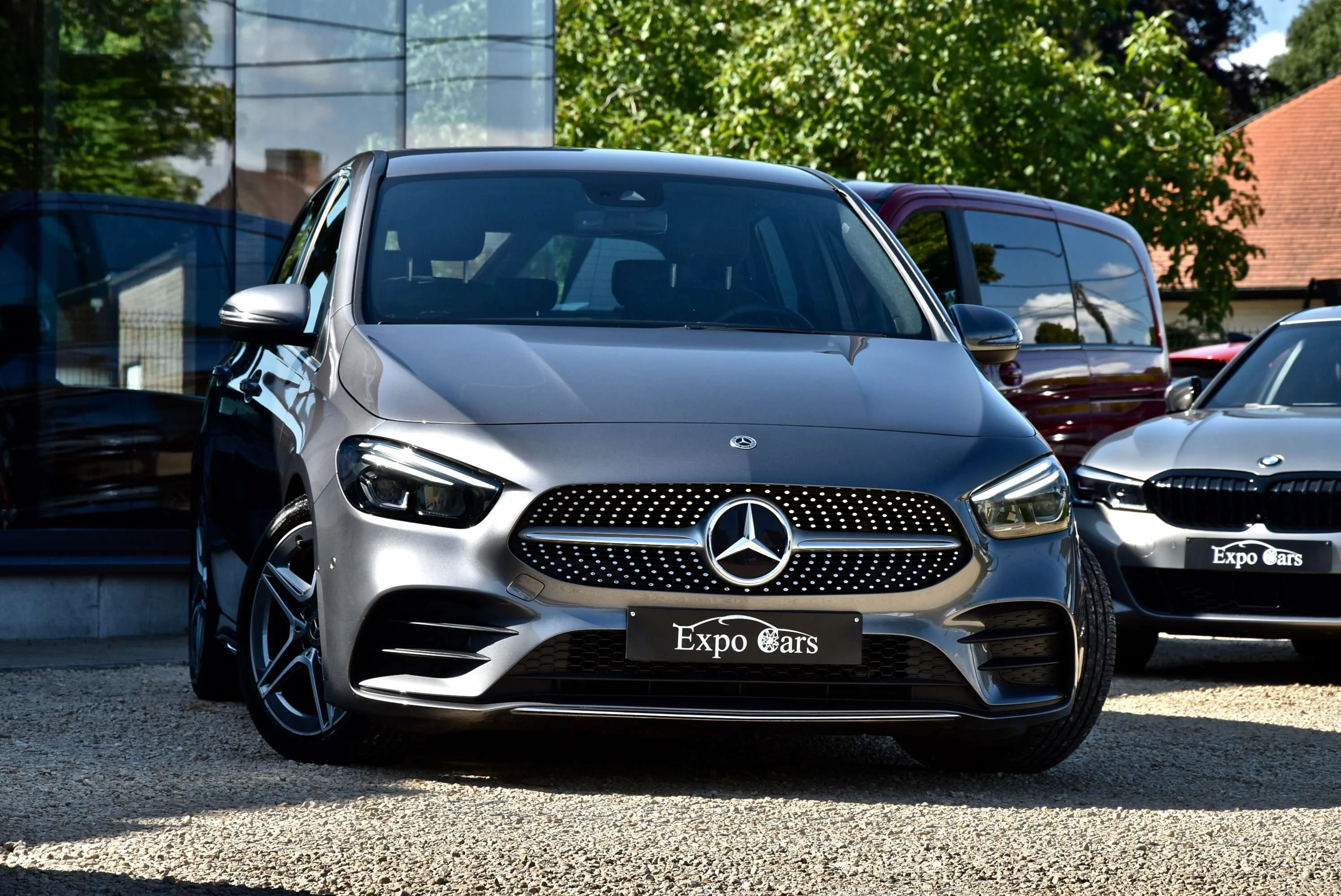 Mercedes-Benz B 200 AMG Line*CAMERA*XENON*LEATHER*CARPLAY*CRUISE at Expo Cars