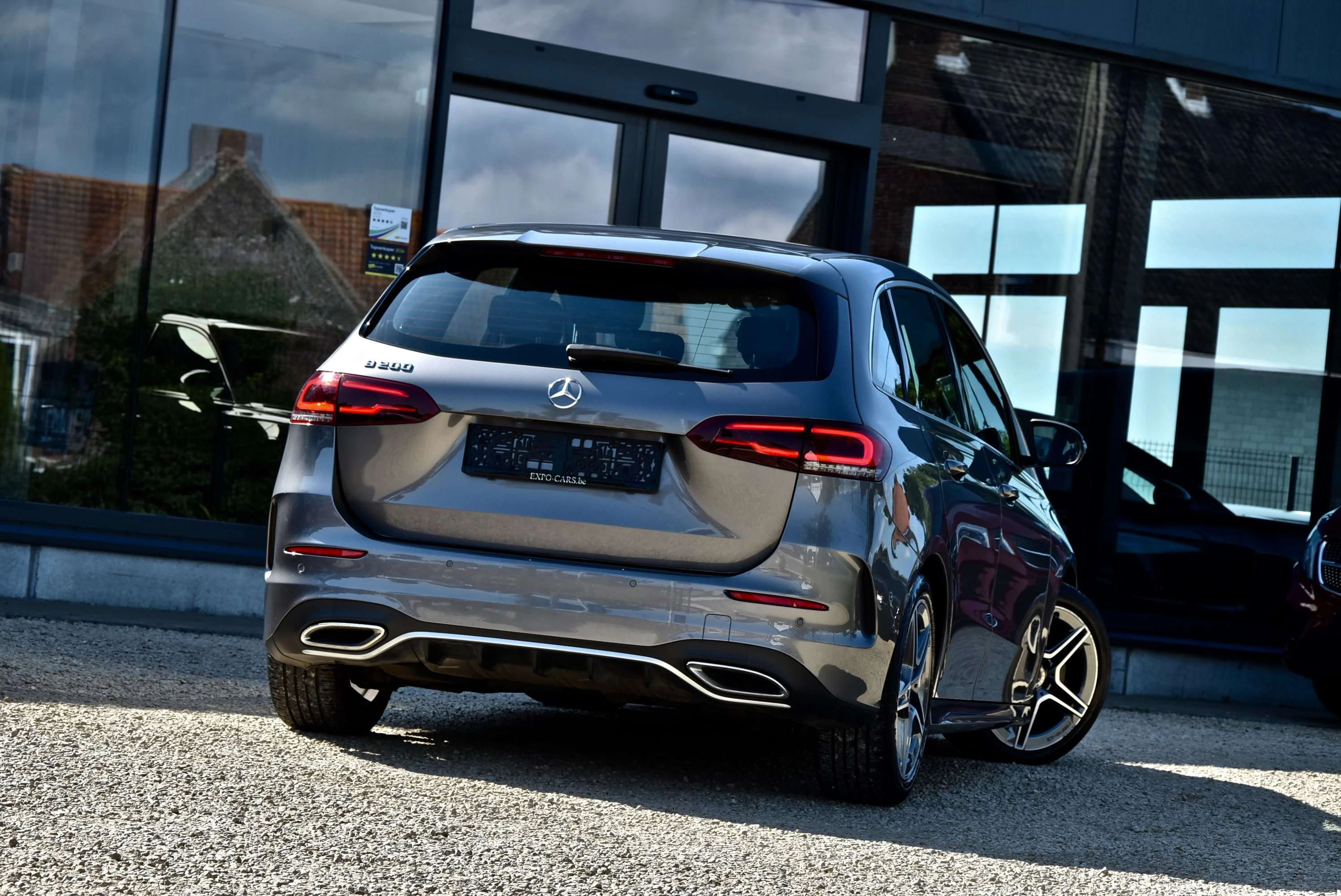 Mercedes-Benz B 200 AMG Line*CAMERA*XENON*CUIR*CARPLAY*CRUISE chez Expo Cars