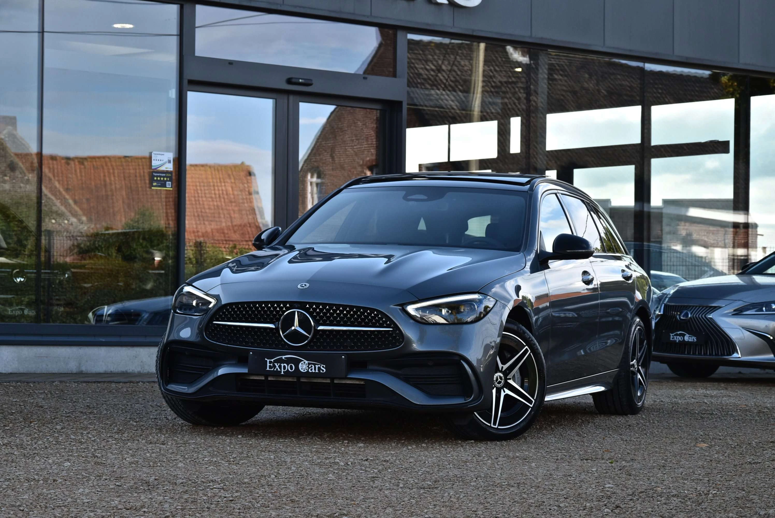 Mercedes-Benz AMG Line C300 e T 9G-TRONIC*TOIT PANO*MEMORY*CAMERA chez Expo Cars