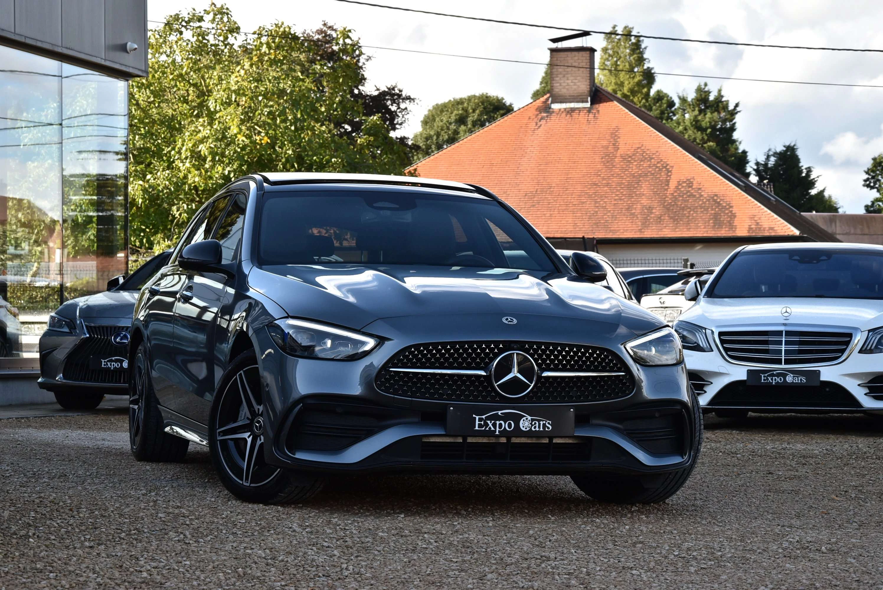 Mercedes-Benz AMG Line C300 e T 9G-TRONIC*TOIT PANO*MEMORY*CAMERA chez Expo Cars