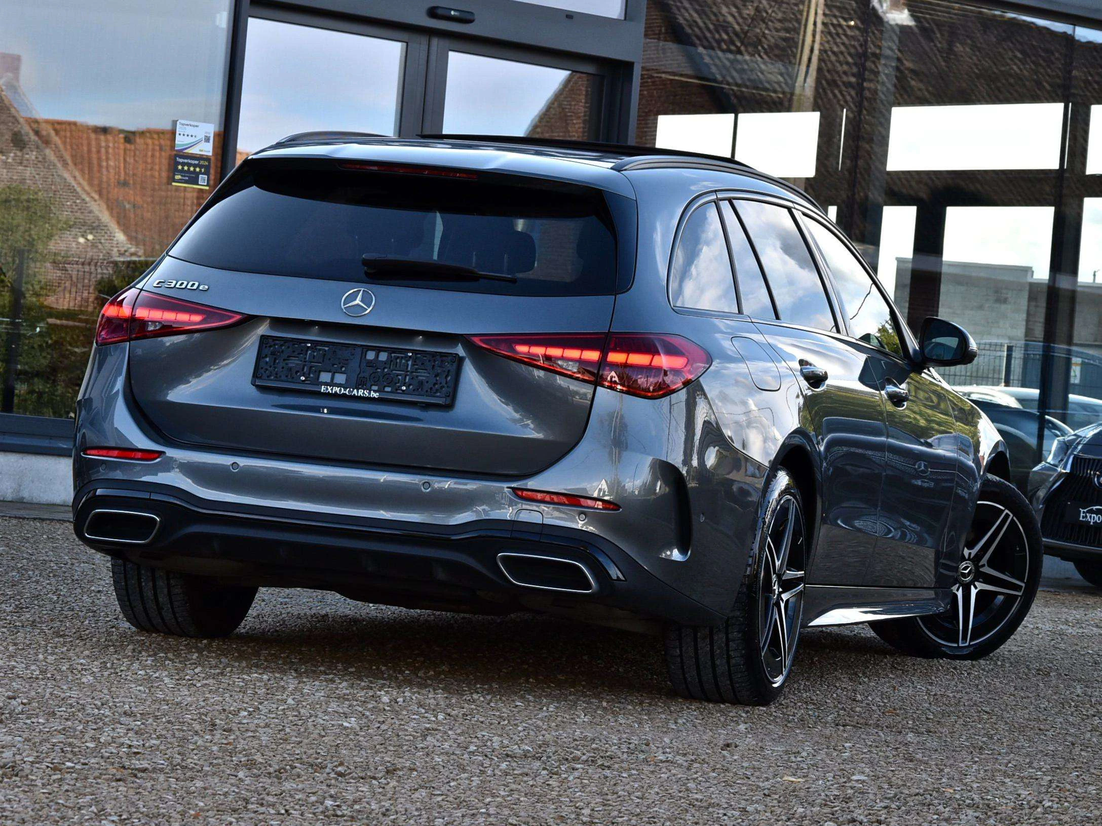 Mercedes-Benz AMG Line C300 e T 9G-TRONIC*TOIT PANO*MEMORY*CAMERA chez Expo Cars