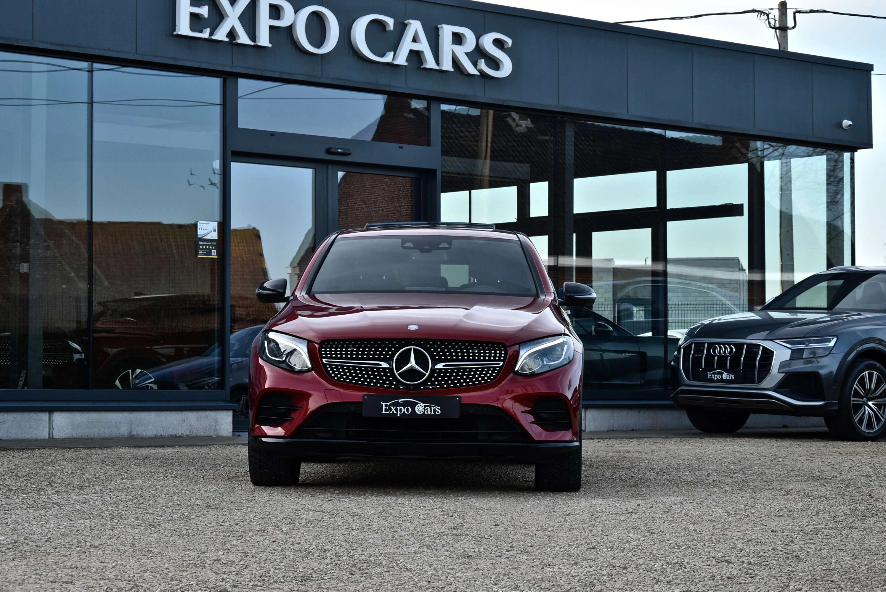 Mercedes-Benz Coupé 4-Matic*AMG LINE*OPEN ROOF*CAMERA*BURMESTER* at Expo Cars