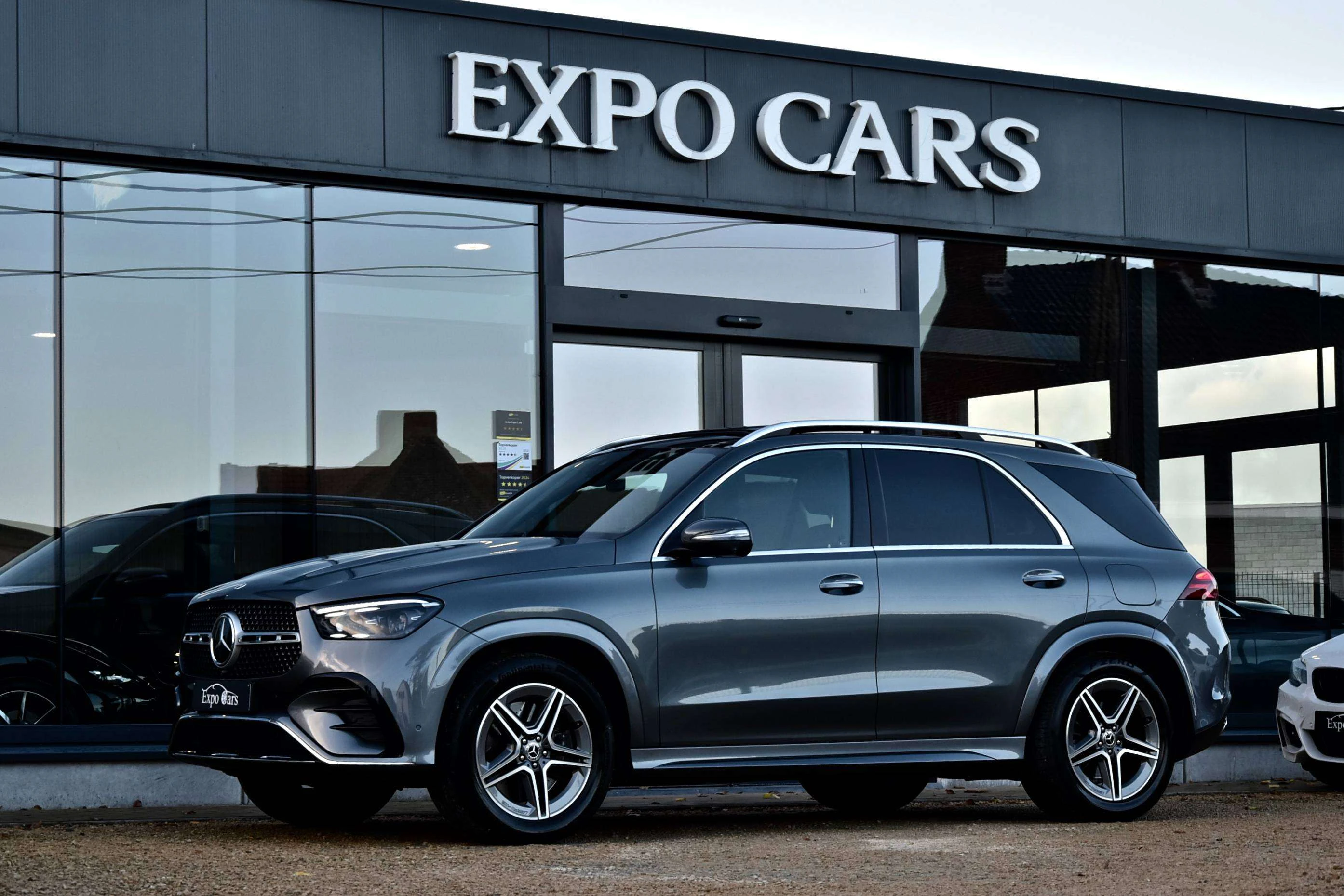 Mercedes-Benz GLE 400 e 4-Matic PHEV AMG Line at Expo Cars