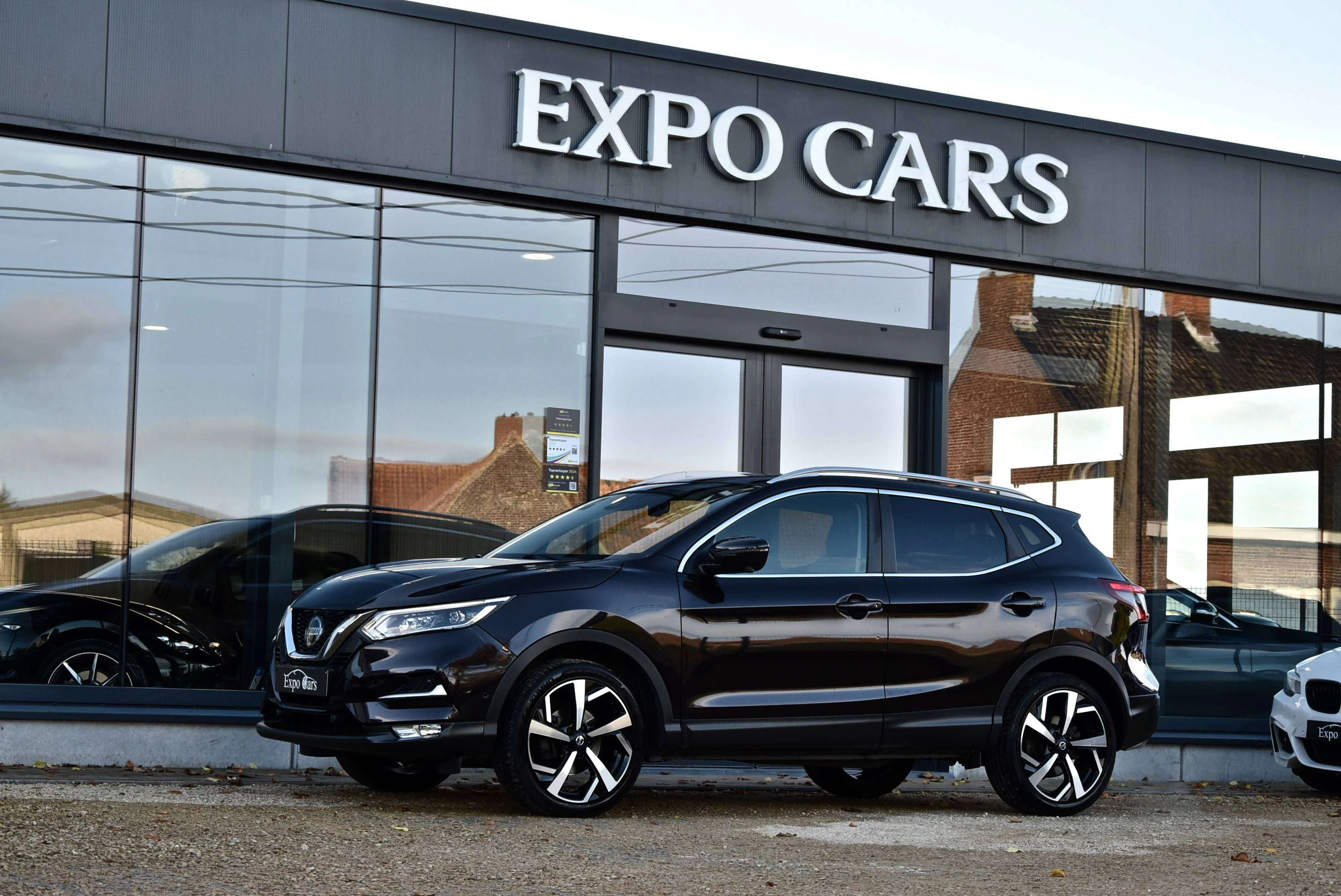 Nissan Qashqai 1.2 DIG-T TEKNA+ chez Expo Cars