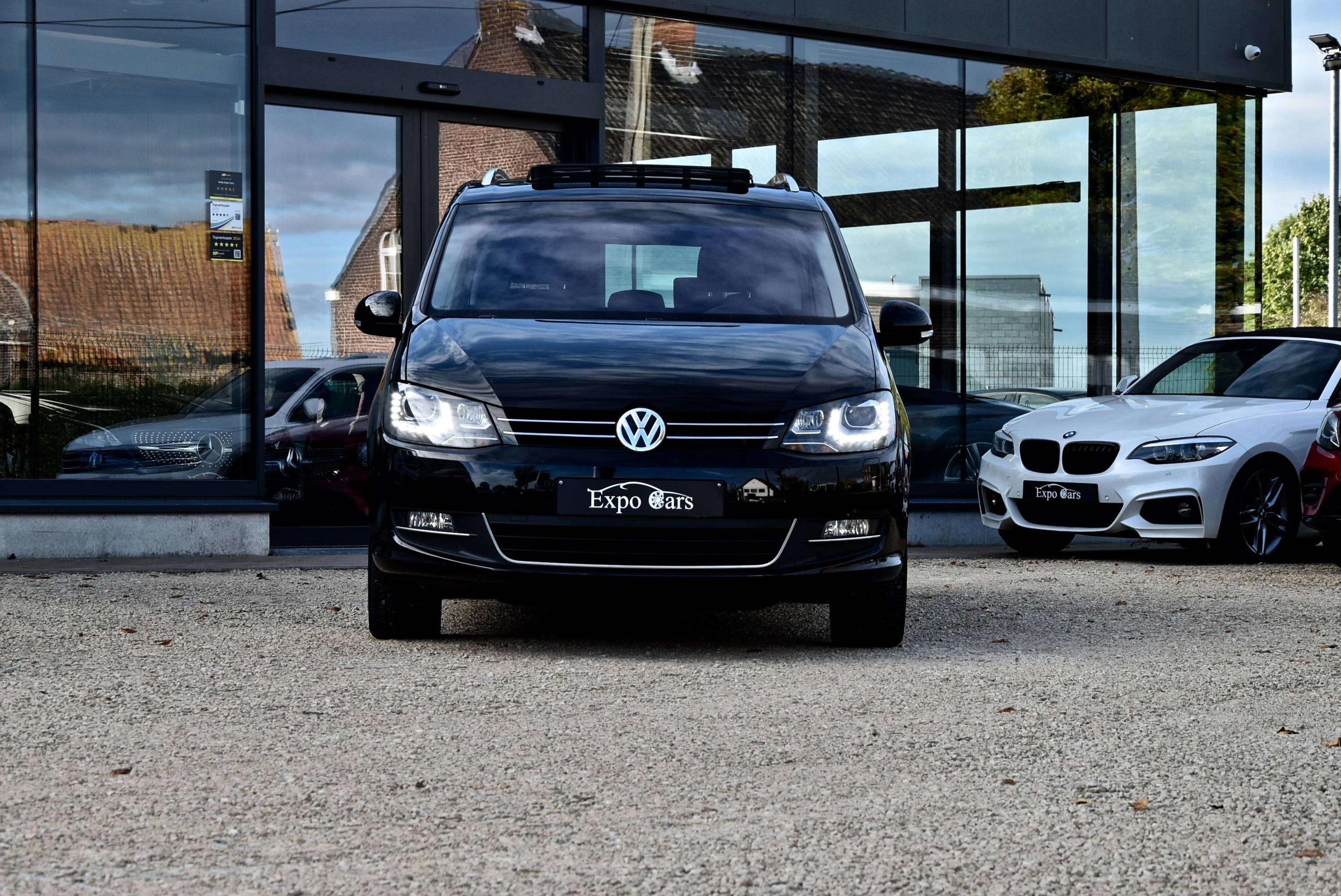 Volkswagen Sharan 2.0 TDi SCR Highline DSG at Expo Cars