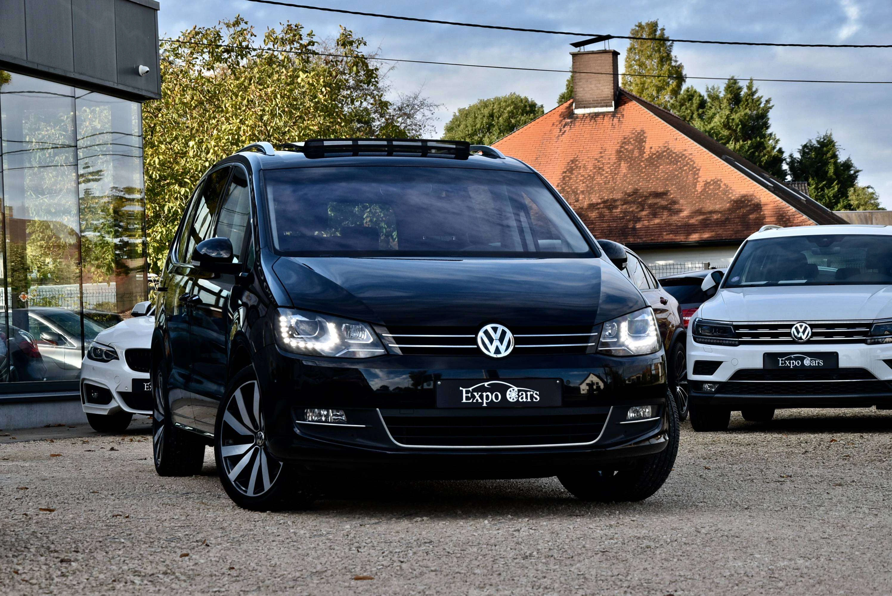 Volkswagen Sharan 2.0 TDi SCR Highline DSG at Expo Cars