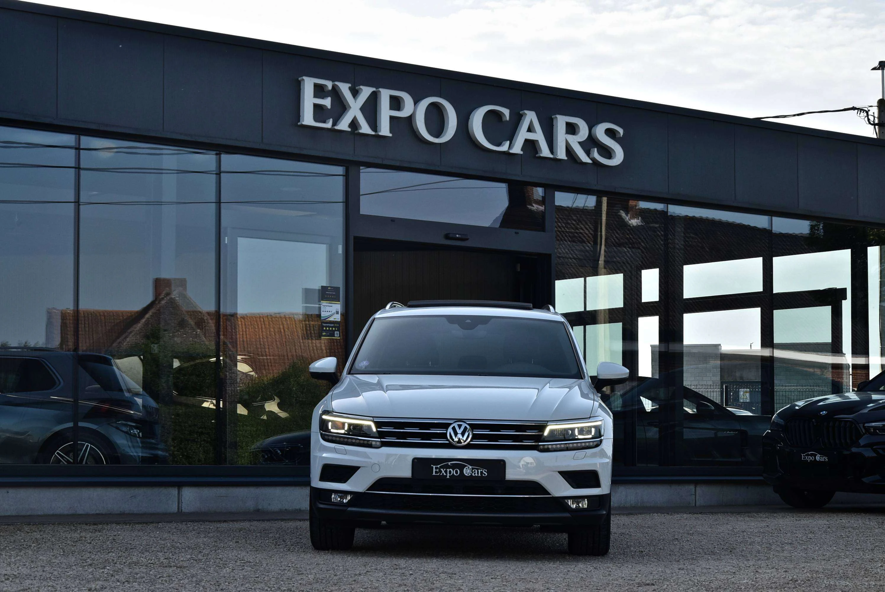 Volkswagen Tiguan 1.4 TSI ACT Highline BMT DSG*TOIT PANO*360°CAMERA*CUIR*MEMORY*AD CRUISE* chez Expo Cars