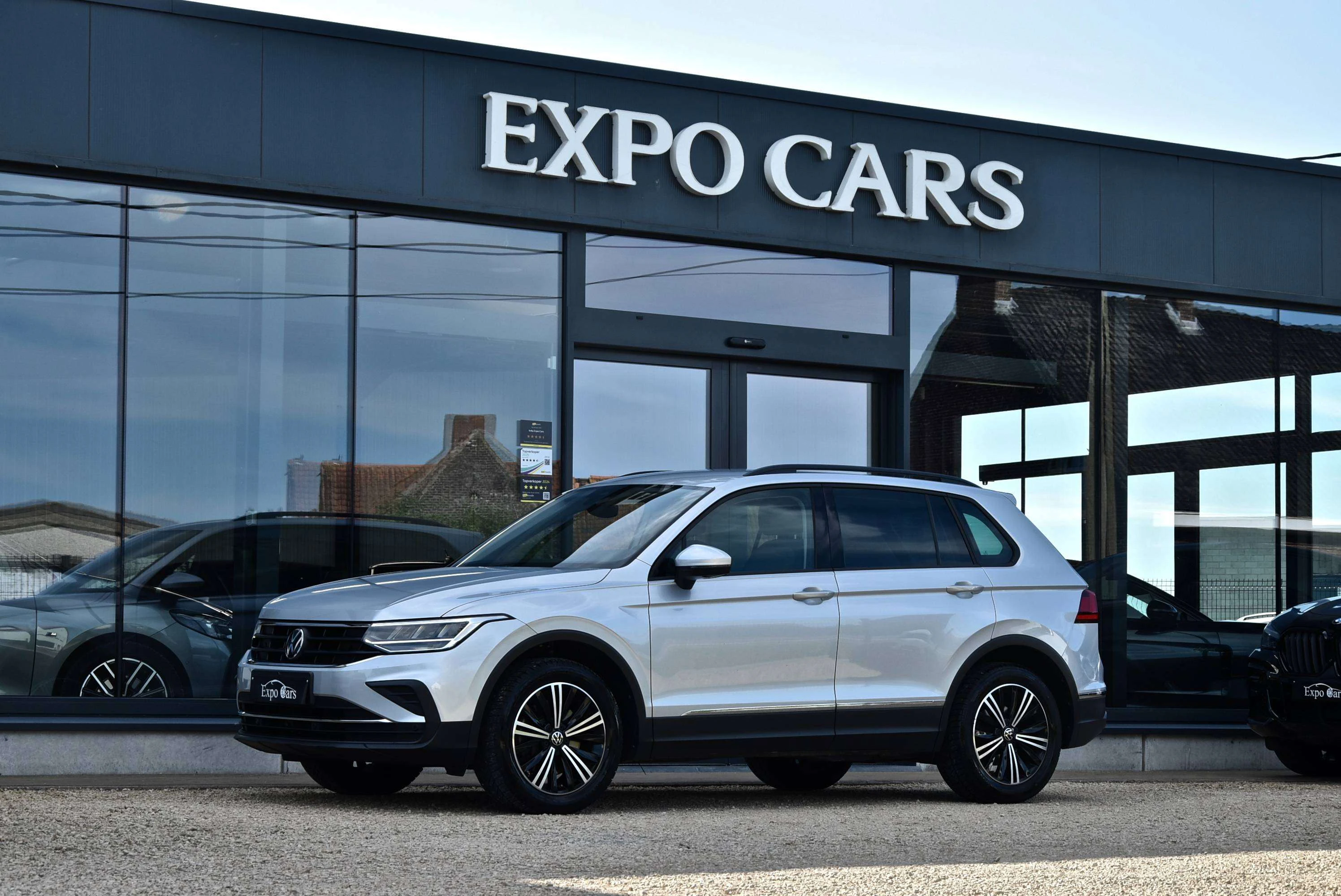 Volkswagen Tiguan 2.0 TSI 4Motion Life Business OPF DSG*UTILITAIRE LÉGER*360°CAMERA*HARMAN-KARDON*KEYLESS*AD CRUISE*CARPLAY* chez Expo Cars
