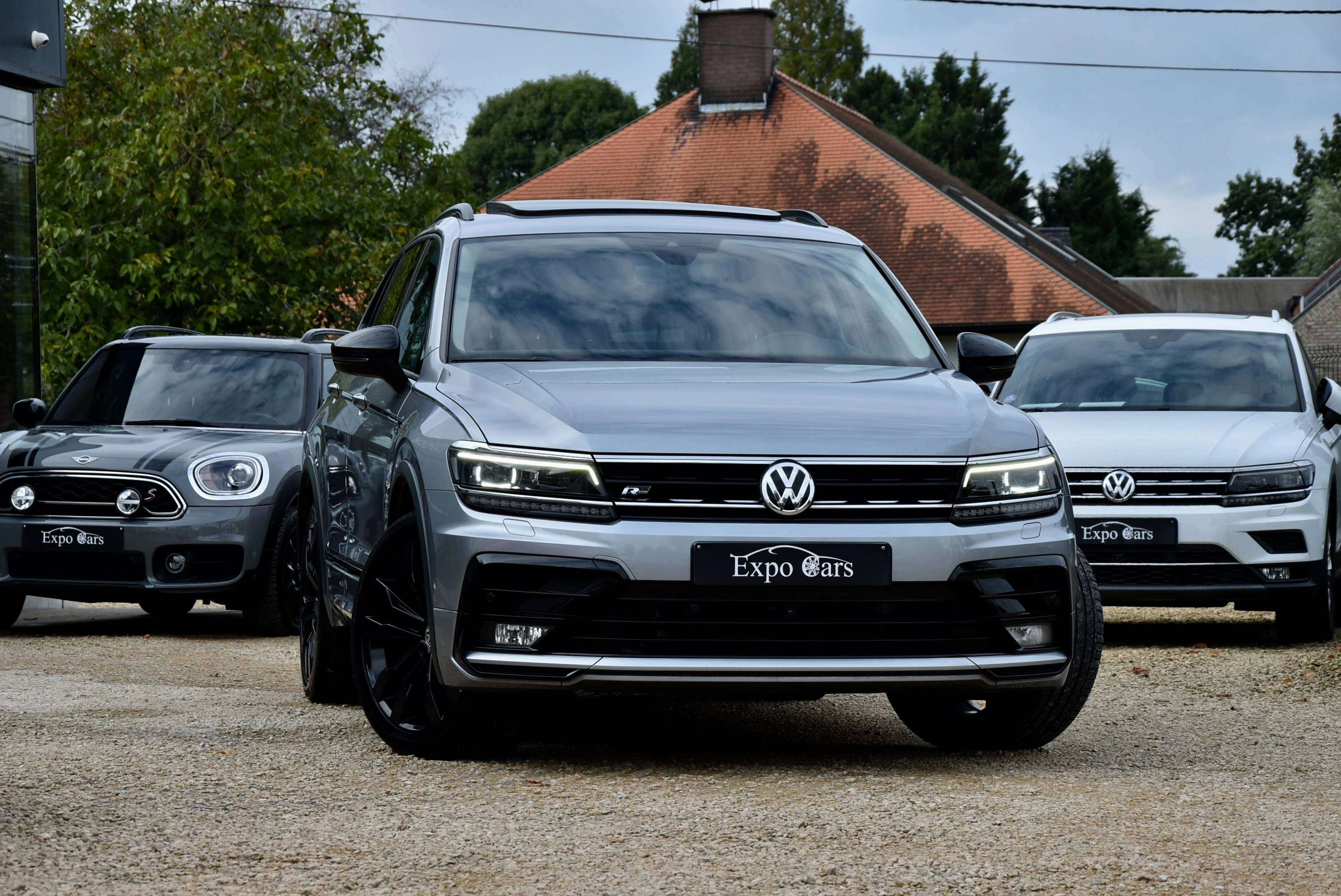 Volkswagen Tiguan Allspace 1.5 TSI R-Line DSG chez Expo Cars